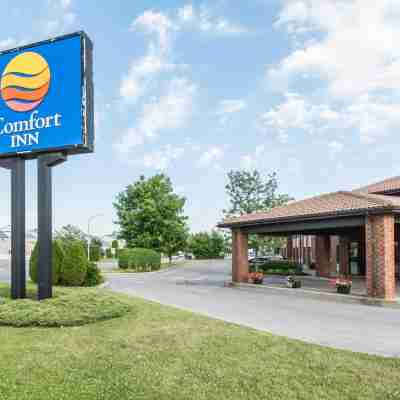 Comfort Inn Hotel Exterior