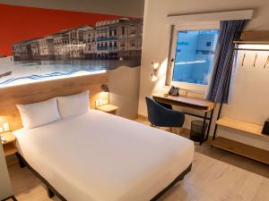 Ibis Styles El Malecon Guayaquil