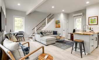 Modern Mountain Home Near Smugglers Notch & Stowe