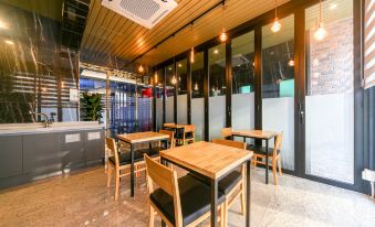 Sangju Hotel Aria - Housity