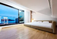 Hi Mohang Pool Villa Hotels in Buan-gun