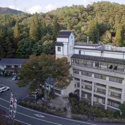 潮原温泉 松かわ Hotel Exterior