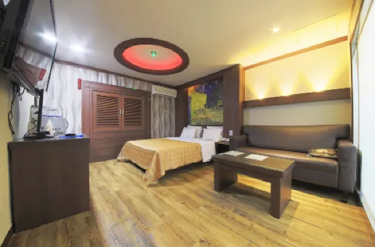 Sanbon Mul Отели рядом с достопримечательностью «Hansei University»