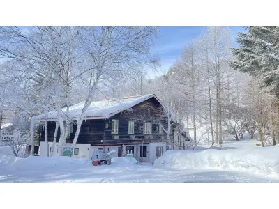 Petite Pension Green Grass