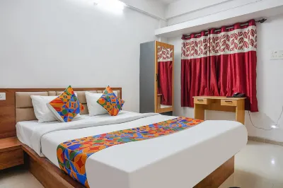 FabHotel Lake View - Chinmaya Vitthal Mandir Hotels near Army Institute of Technology