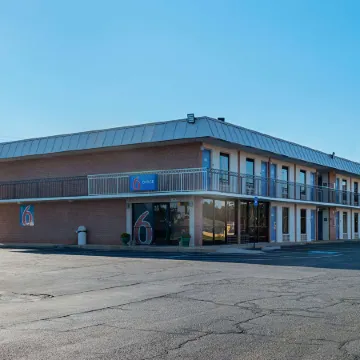 Studio 6 Suites Perry, GA