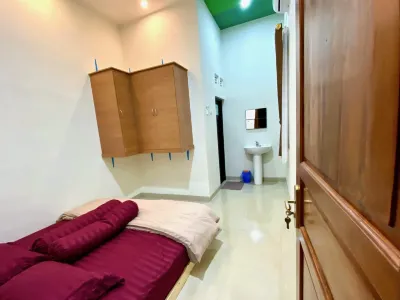 DMoon Villa Hotels in Prambanan