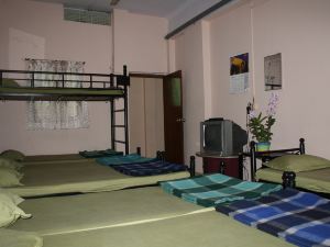 Minerva Residency - Hostel