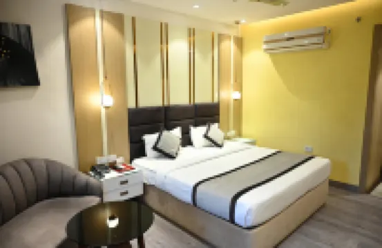 Hotel KC Residency 鄰近Hibicus Garden的酒店