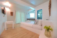 Sundowners Vacation Villas Bolinao