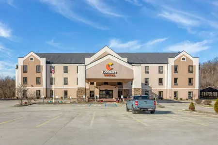 Comfort Suites South Point - Huntington Отели в г. Перри Тауншип