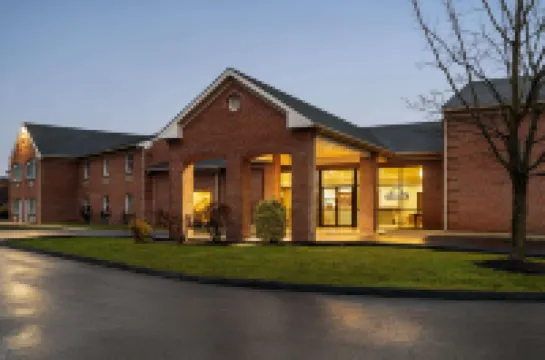 Days Inn & Suites by Wyndham Lancaster Amish Country