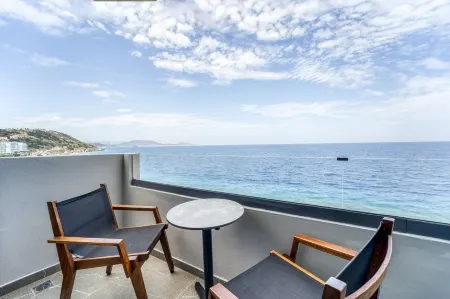 Four Season Colorado Hotel Отели рядом с достопримечательностью «Родосская крепость»