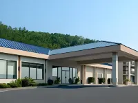 Howard Johnson by Wyndham Salem Hotel & Conference Center - 2-Star