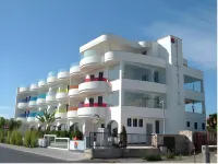 Hotel Zodiaco Hotels near Hookipa Beach