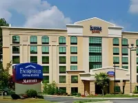 Fairfield Inn & Suites Asheville Outlets Hotels near Asheville Regional Airport