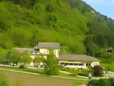 Logis Murtel Hotel a Gresse-en-Vercors