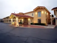 Motel 6 Grand Prairie, TX - Interstate 30