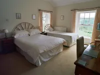 Llwyn Onn Guest House - parking