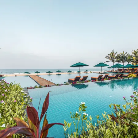 Ngwe Saung Yacht Club & Resort