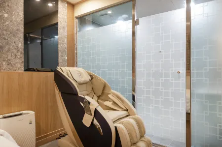 Seosan Heo & Jang Hanok Hotel Lake Park Отели рядом с достопримечательностью «옥천암»