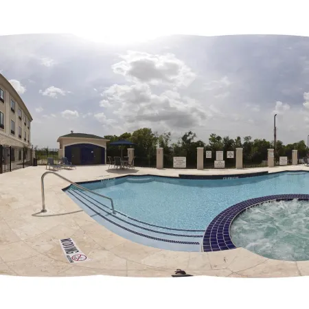 Holiday Inn Express & Suites HOUSTON-ALVIN by IHG