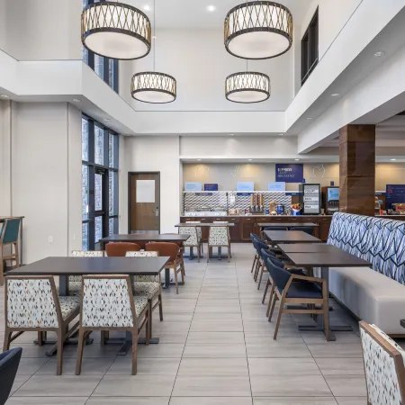 Holiday Inn Express & Suites BELGRADE by IHG
