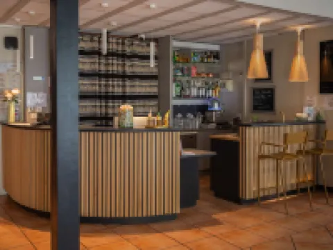 Kyriad Nimes Ouest Hoteles en Nimes