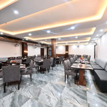 Click Hotel Narayana