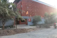 Hotel Madhuban Hotel di Khanvel