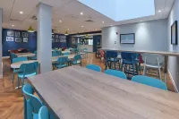 Travelodge London Ealing - breakfast