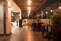 Aku Hotels - พร้อมอาหารเช้า