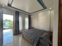 Four-G Homestay & Komodo Tour Hotels in Wae Kelambu