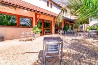 Brit Hotel Confort Pau Lons Hotels in Lons