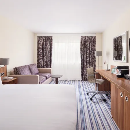 Holiday Inn Ashford Central, an IHG Hotel