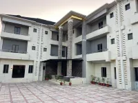 London Base Villa Hotels near Dantata Estate shopping plaza