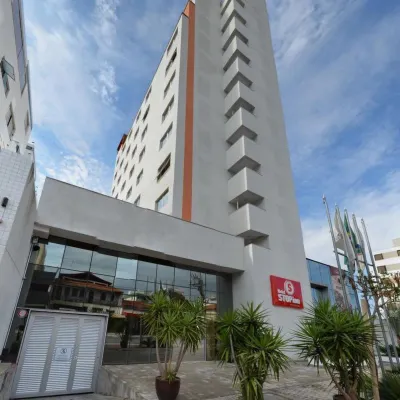 克里斯蒂亞諾馬查多飯店 潘普利亞潟湖（Pampulha Lagoon）附近的飯店