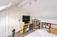 3 Bedroom - 1 Bathroom - Garden - Pet Friendly Các khách sạn gần Wrexham Glynd?r University