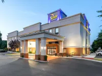 Sleep Inn & Suites Harbour Pointe Hotels in Brandermill