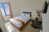 Gajah Mada Hotel Tarakan Hotels near Swalayan Senyum 5000