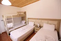Vila Riza Veliu Hotels in Piqeras