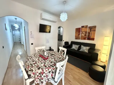 Nice Apartment la Sagrera - in a Very Quiet Area and Well Connected Hotels in Sant Andreu