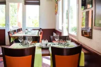Brit Hotel le Kerann Nantes St Herblain - Zac de La Lorie - Breakfast