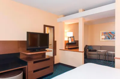 Fairfield Inn & Suites Chicago St. Charles Langum Park附近的飯店