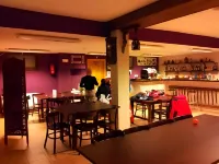 Alberg les Daines Hotels in Sort