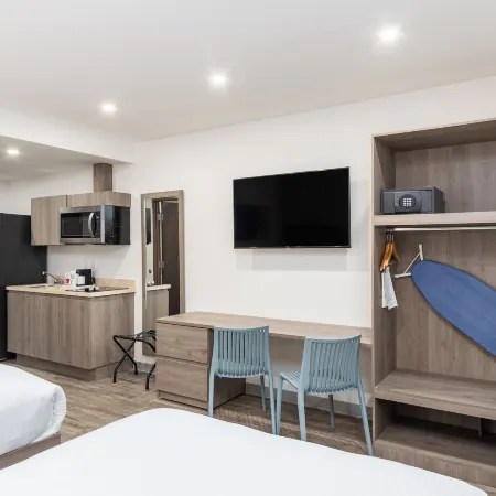 Hotel Mesaluna Short & Long Stay