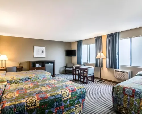 Rodeway Inn Regalodge Hotels in Glendale