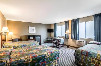 Rodeway Inn Regalodge Hotel berhampiran Taman Griffith