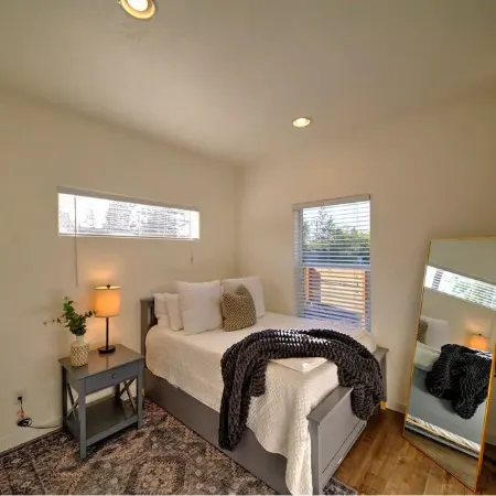 Close, Cute, and Clean! - Hot Tub/Firepit/Bikes/Floats