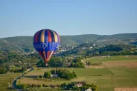 À 30 mn des Gorges du Verdon Gîte au Calme Entouré Doliviers et de Lavandes Hotel a Oraison